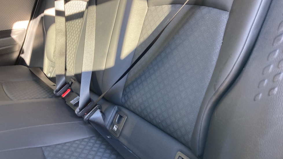 Toyota C-HR 2.0 Hybrid Excel 5dr CVT Hybrid Hatchback - Image 39