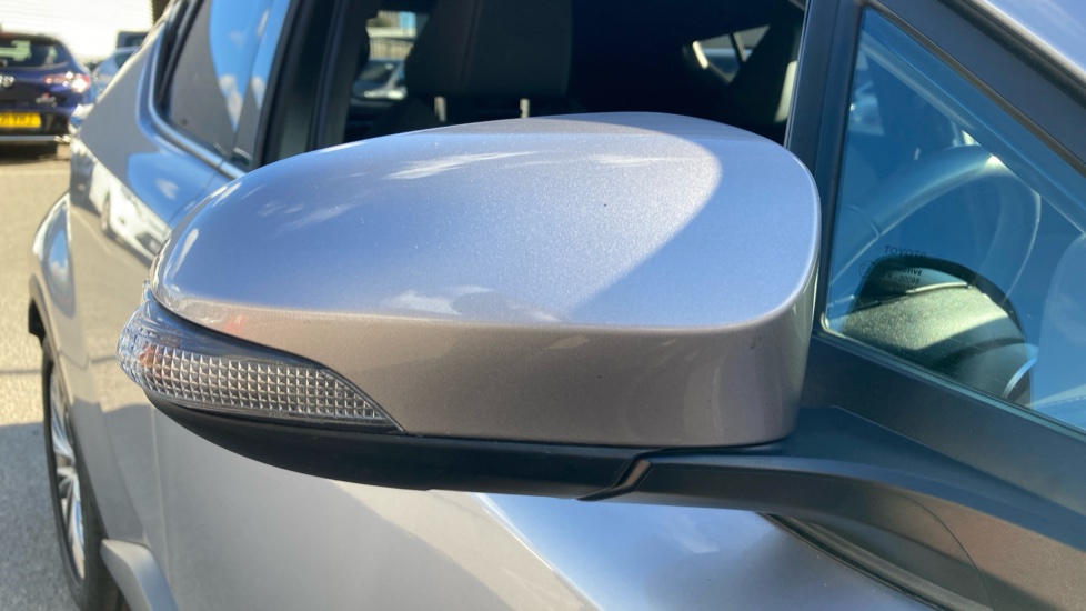 Toyota C-HR 2.0 Hybrid Excel 5dr CVT Hybrid Hatchback - Image 46