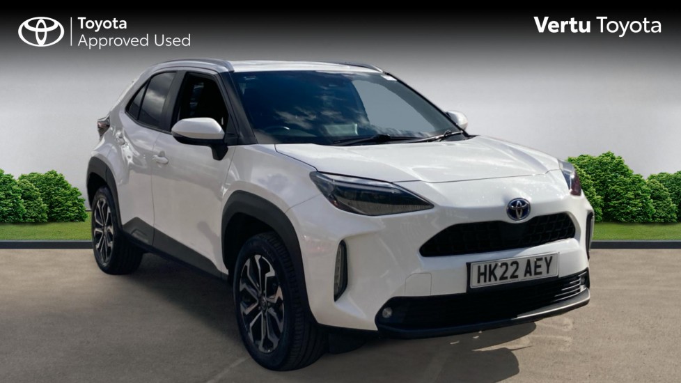Toyota Yaris Cross 1.5 Hybrid Design 5dr CVT Hybrid Estate - Image 1