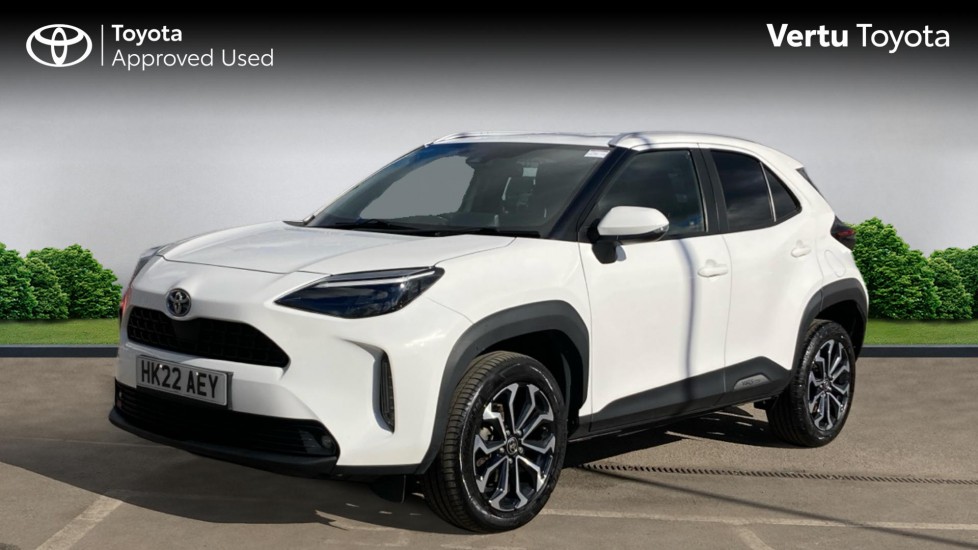 Toyota Yaris Cross 1.5 Hybrid Design 5dr CVT Hybrid Estate - Image 3