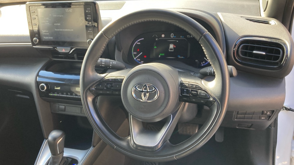Toyota Yaris Cross 1.5 Hybrid Design 5dr CVT Hybrid Estate - Image 7