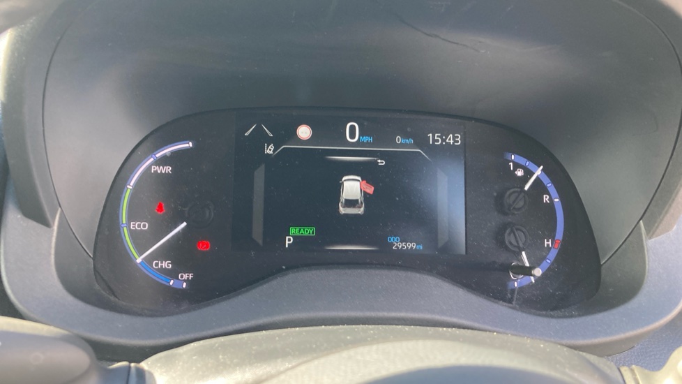Toyota Yaris Cross 1.5 Hybrid Design 5dr CVT Hybrid Estate - Image 11