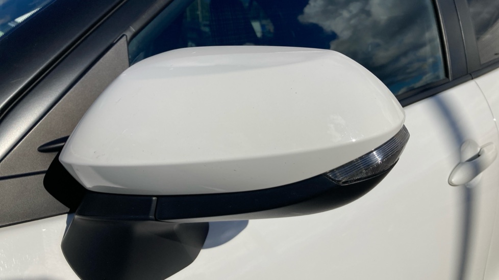 Toyota Yaris Cross 1.5 Hybrid Design 5dr CVT Hybrid Estate - Image 50