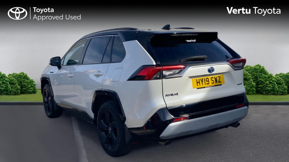 Toyota RAV4 2.5 VVT-i Hybrid Dynamic 5dr CVT Hybrid Estate - Image 4