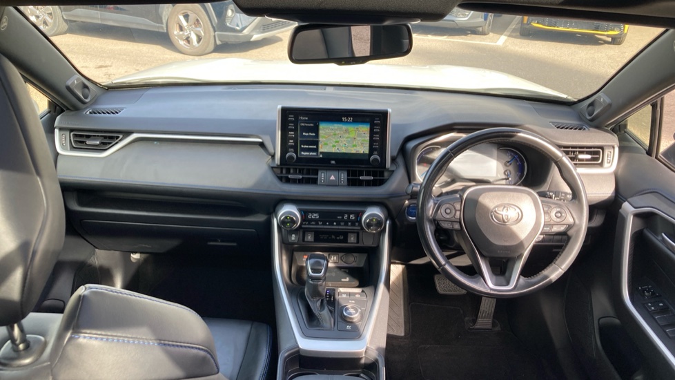 Toyota RAV4 2.5 VVT-i Hybrid Dynamic 5dr CVT Hybrid Estate - Image 6