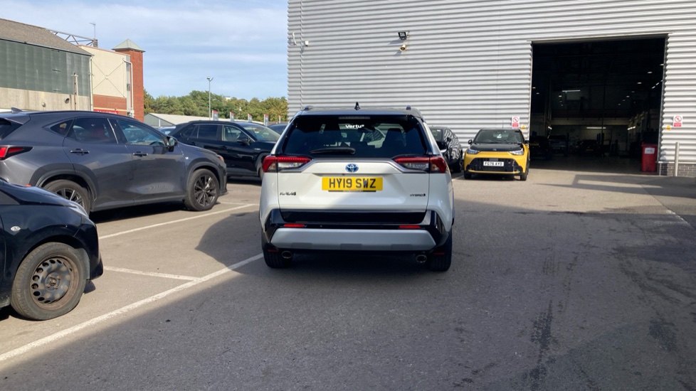 Toyota RAV4 2.5 VVT-i Hybrid Dynamic 5dr CVT Hybrid Estate - Image 26