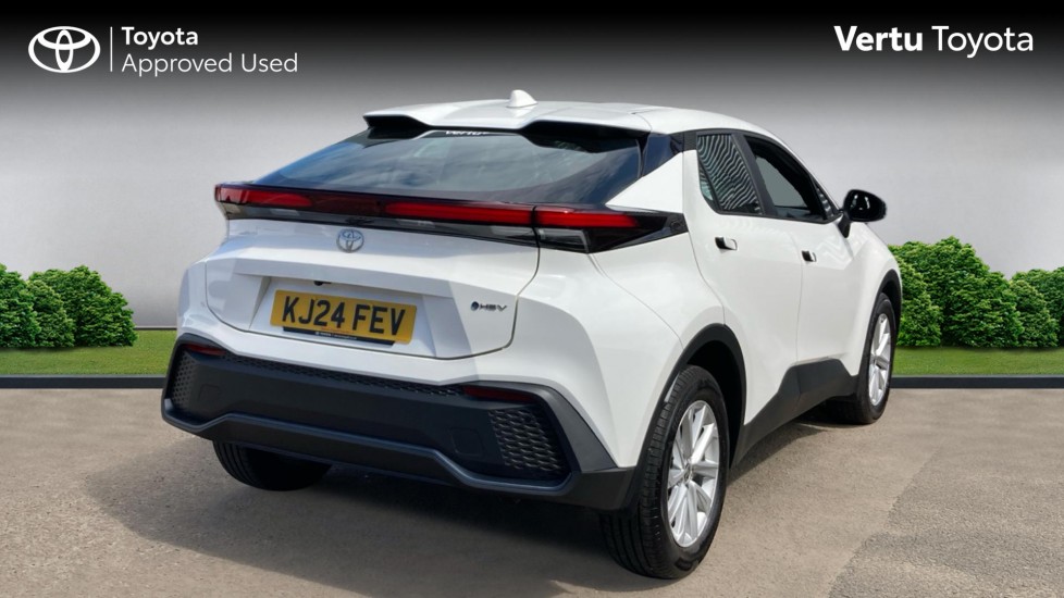 Toyota C-HR 1.8 Hybrid Icon 5dr CVT Hybrid Hatchback - Image 2