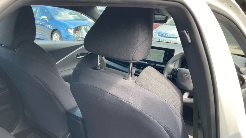 Toyota C-HR 1.8 Hybrid Icon 5dr CVT Hybrid Hatchback - Image 19
