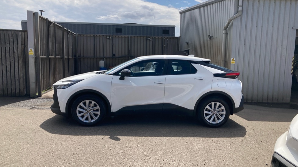 Toyota C-HR 1.8 Hybrid Icon 5dr CVT Hybrid Hatchback - Image 24