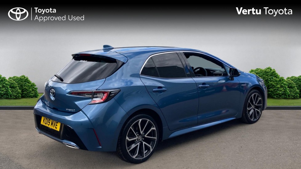 Toyota Corolla 2.0 VVT-i Hybrid Excel 5dr CVT Hybrid Hatchback - Image 2