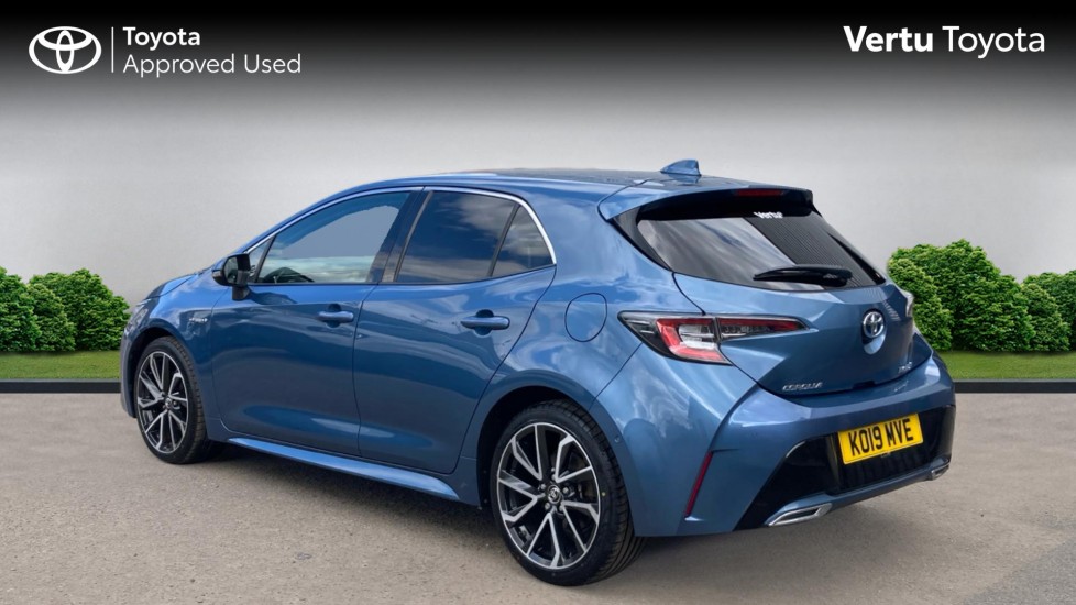 Toyota Corolla 2.0 VVT-i Hybrid Excel 5dr CVT Hybrid Hatchback - Image 4