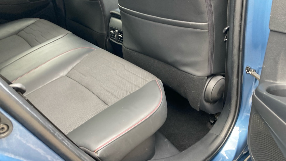 Toyota Corolla 2.0 VVT-i Hybrid Excel 5dr CVT Hybrid Hatchback - Image 8