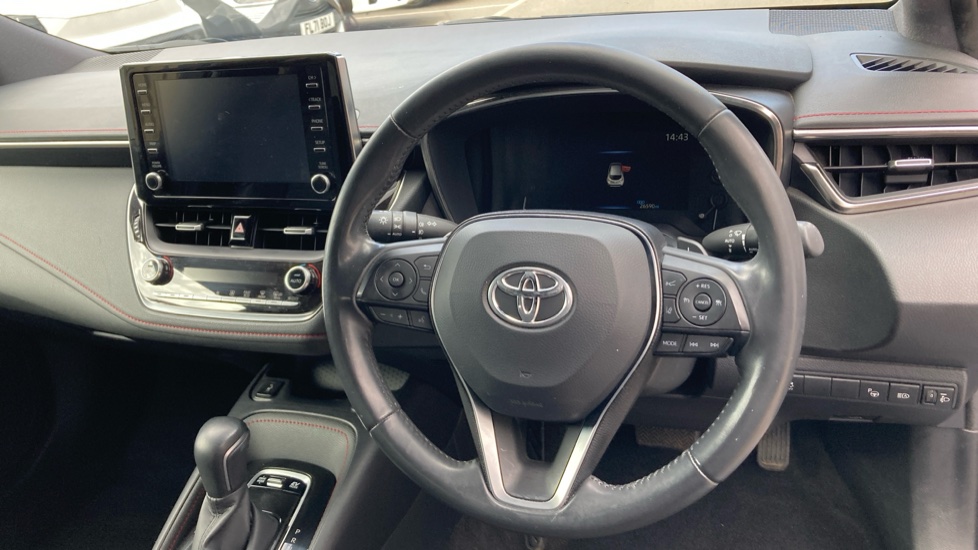 Toyota Corolla 2.0 VVT-i Hybrid Excel 5dr CVT Hybrid Hatchback - Image 10