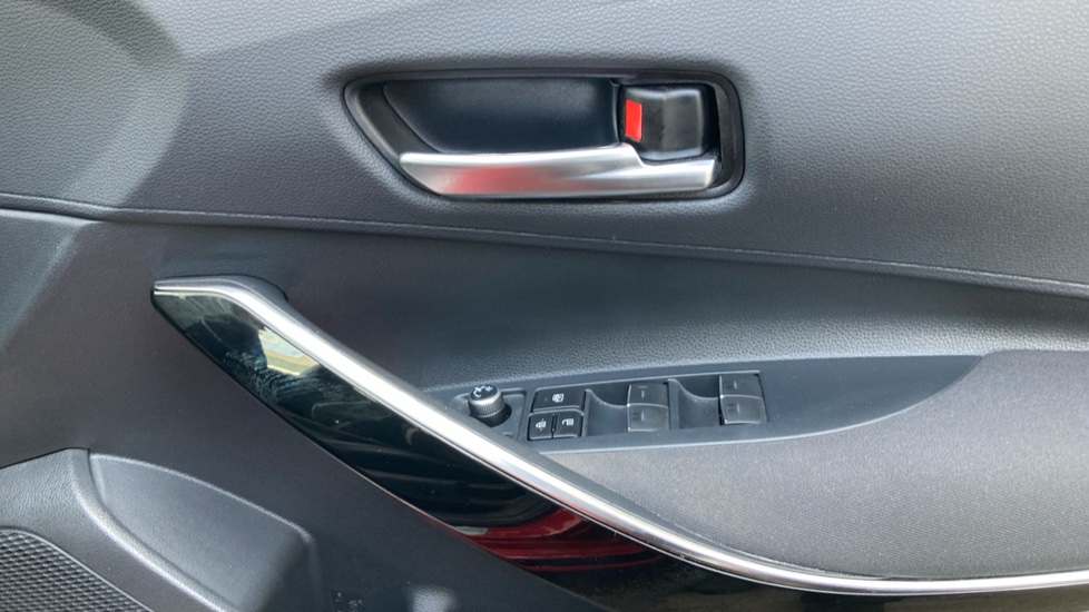Toyota Corolla 1.8 VVT-i Hybrid GR Sport 5dr CVT Hybrid Hatchback - Image 20