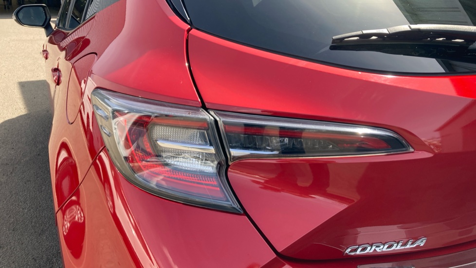 Toyota Corolla 1.8 VVT-i Hybrid GR Sport 5dr CVT Hybrid Hatchback - Image 21