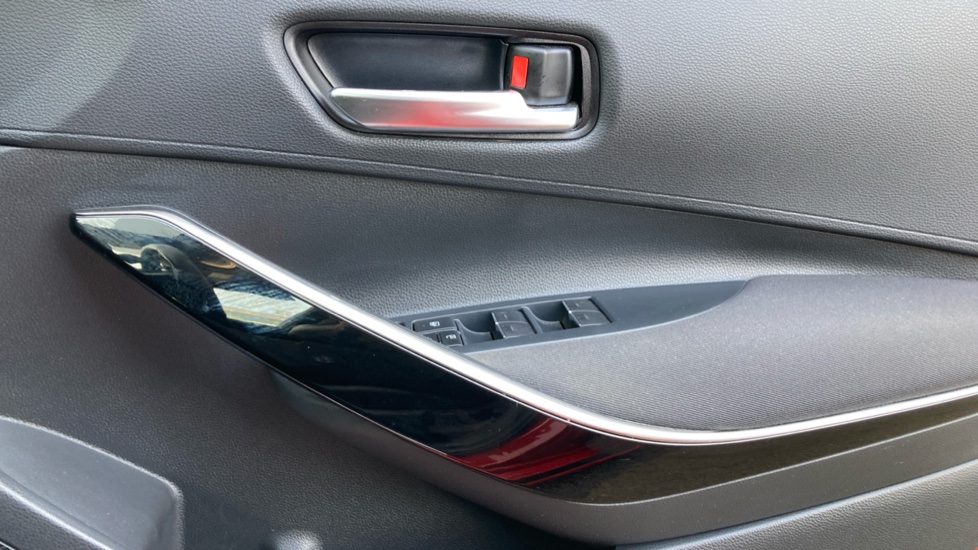 Toyota Corolla 1.8 VVT-i Hybrid GR Sport 5dr CVT Hybrid Hatchback - Image 30