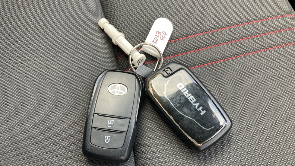Toyota Yaris 1.5 Hybrid GR Sport 5dr CVT Hybrid Hatchback - Image 28