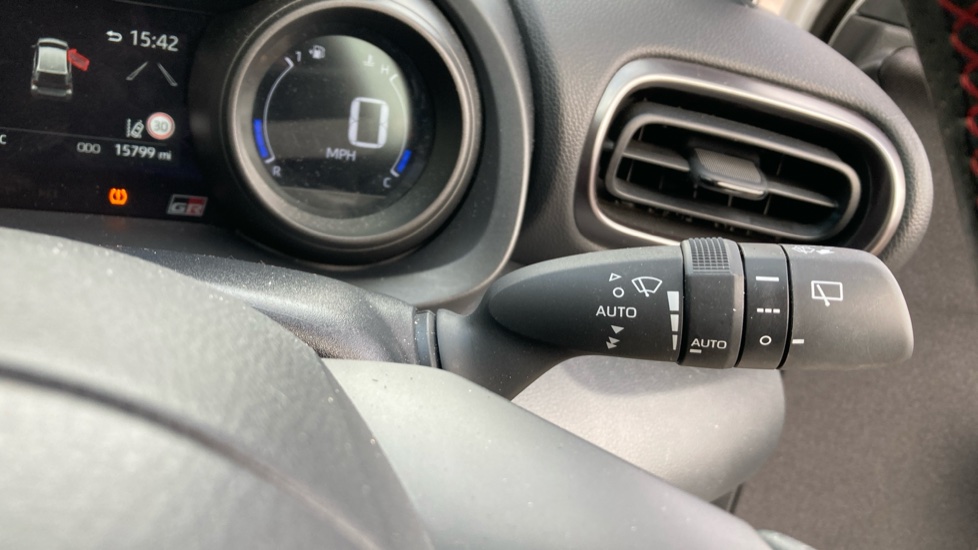 Toyota Yaris 1.5 Hybrid GR Sport 5dr CVT Hybrid Hatchback - Image 32