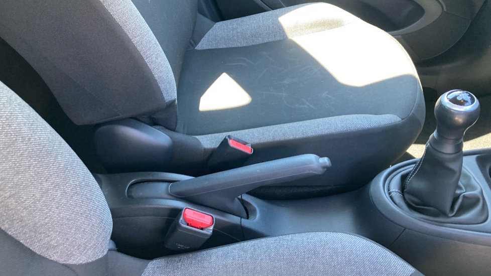 Toyota Aygo X 1.0 VVT-i Pure 5dr Petrol Hatchback - Image 18