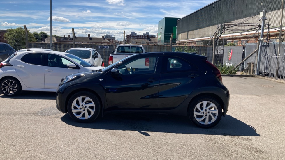 Toyota Aygo X 1.0 VVT-i Pure 5dr Petrol Hatchback - Image 24
