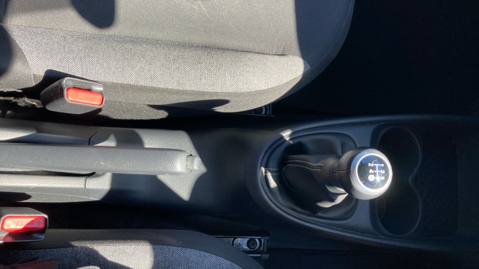 Toyota Aygo X 1.0 VVT-i Pure 5dr Petrol Hatchback - Image 36