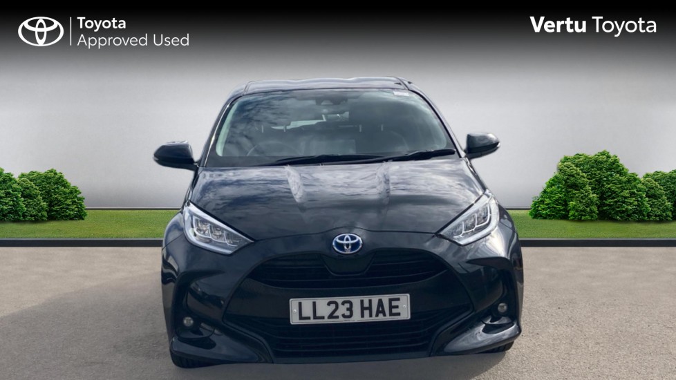 Toyota Yaris 1.5 Hybrid Design 5dr CVT Hybrid Hatchback - Image 22