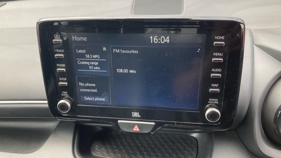 Toyota Yaris 1.5 Hybrid Dynamic 5dr CVT Hybrid Hatchback - Image 9