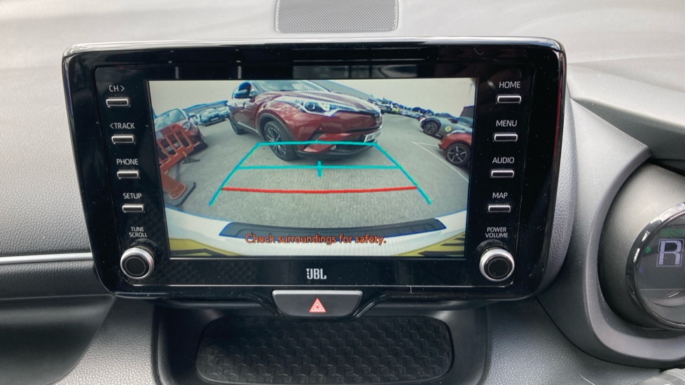Toyota Yaris 1.5 Hybrid Dynamic 5dr CVT Hybrid Hatchback - Image 34
