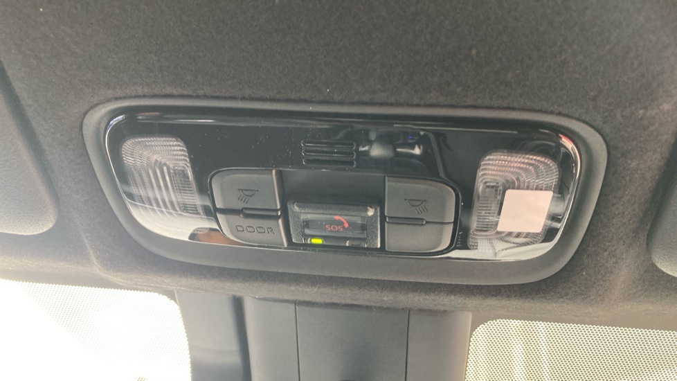 Toyota Yaris 1.5 Hybrid Dynamic 5dr CVT Hybrid Hatchback - Image 46