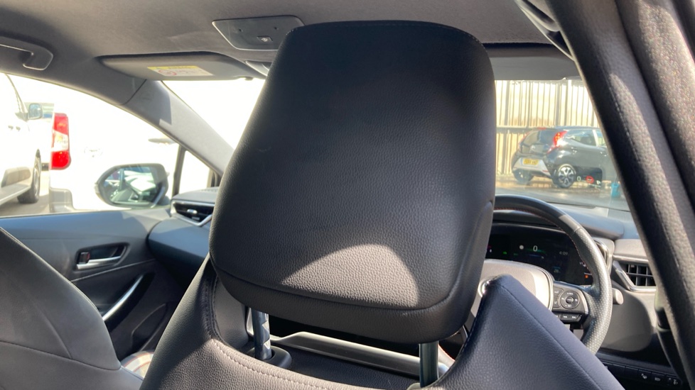 Toyota Corolla 2.0 VVT-i Hybrid GR Sport 5dr CVT Hybrid Hatchback - Image 19