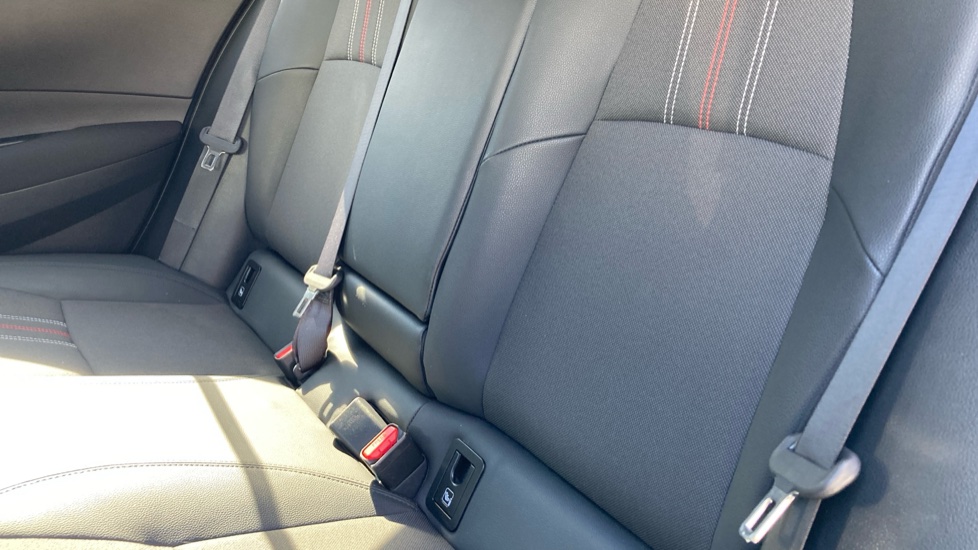 Toyota Corolla 2.0 VVT-i Hybrid GR Sport 5dr CVT Hybrid Hatchback - Image 39