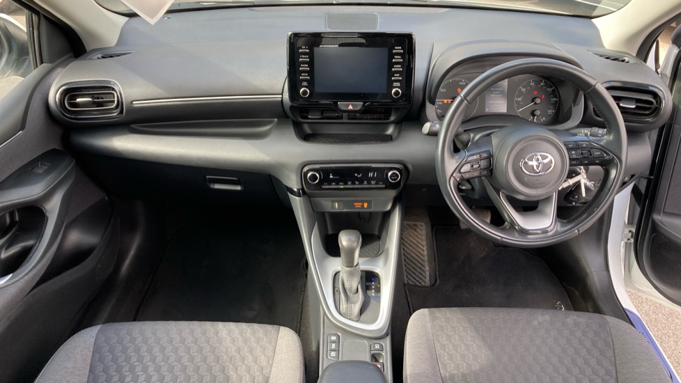 Toyota Yaris 1.5 Hybrid Icon 5dr CVT Hybrid Hatchback - Image 6