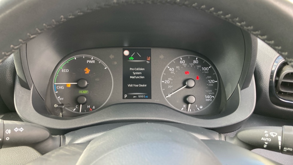 Toyota Yaris 1.5 Hybrid Icon 5dr CVT Hybrid Hatchback - Image 11