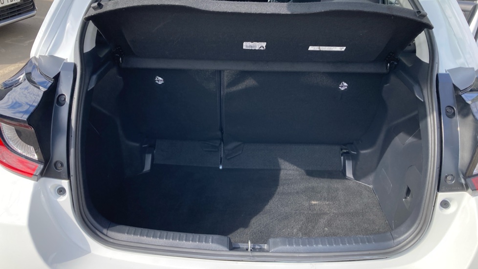 Toyota Yaris 1.5 Hybrid Icon 5dr CVT Hybrid Hatchback - Image 13