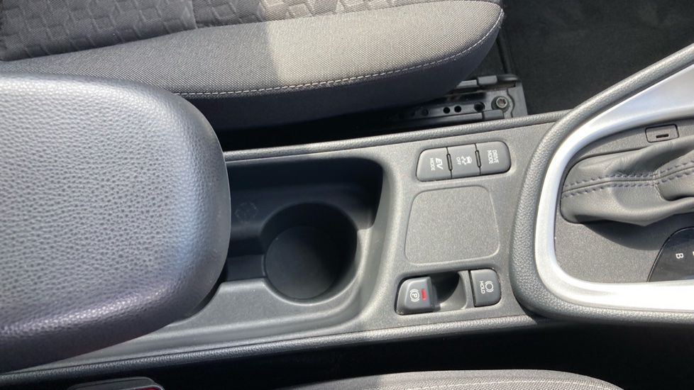 Toyota Yaris 1.5 Hybrid Icon 5dr CVT Hybrid Hatchback - Image 34