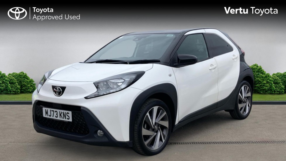 Toyota Aygo X 1.0 VVT-i Edge 5dr Auto Petrol Hatchback - Image 3