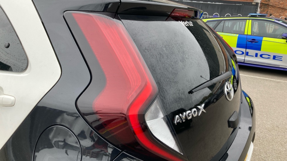 Toyota Aygo X 1.0 VVT-i Edge 5dr Auto Petrol Hatchback - Image 21