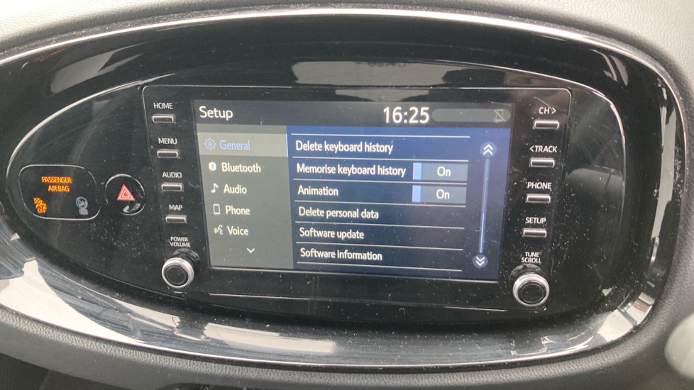 Toyota Aygo X 1.0 VVT-i Edge 5dr Auto Petrol Hatchback - Image 46