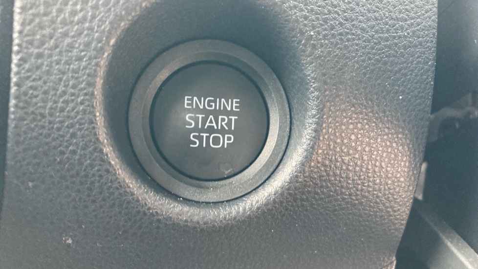 Toyota Aygo X 1.0 VVT-i JBL Edition 5dr Auto Petrol Hatchback - Image 16