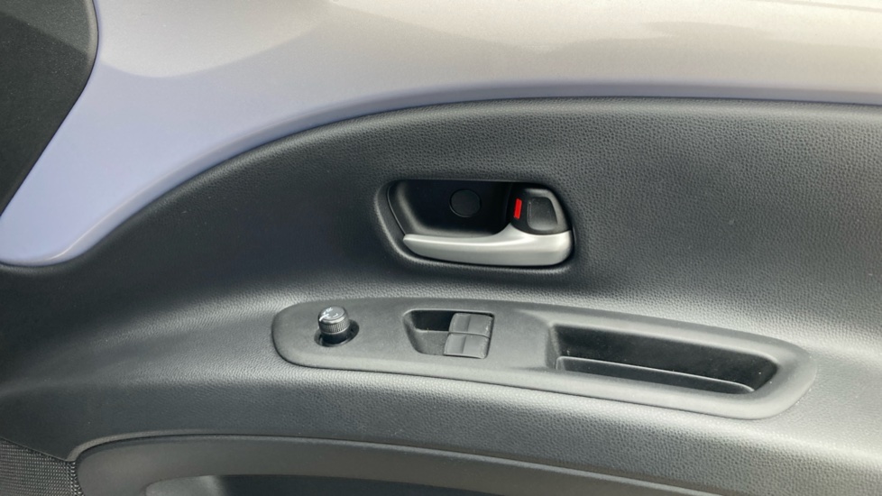Toyota Aygo X 1.0 VVT-i JBL Edition 5dr Auto Petrol Hatchback - Image 20