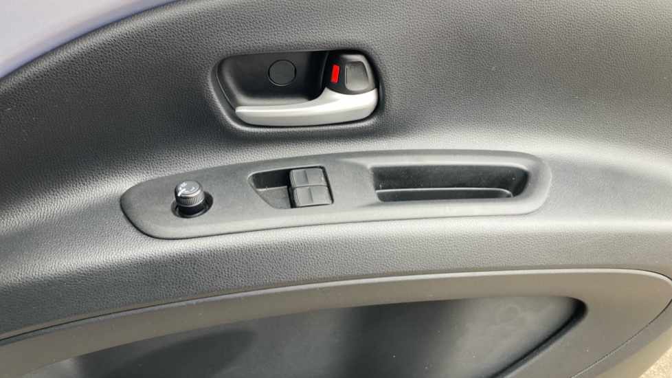 Toyota Aygo X 1.0 VVT-i JBL Edition 5dr Auto Petrol Hatchback - Image 30
