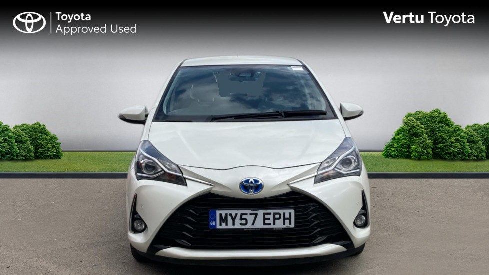 Toyota Yaris 1.5 Hybrid Icon Tech 5dr CVT Hybrid Hatchback - Image 22