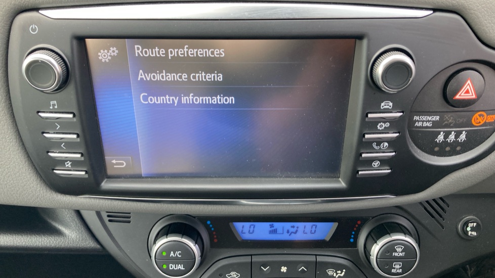 Toyota Yaris 1.5 Hybrid Icon Tech 5dr CVT Hybrid Hatchback - Image 47