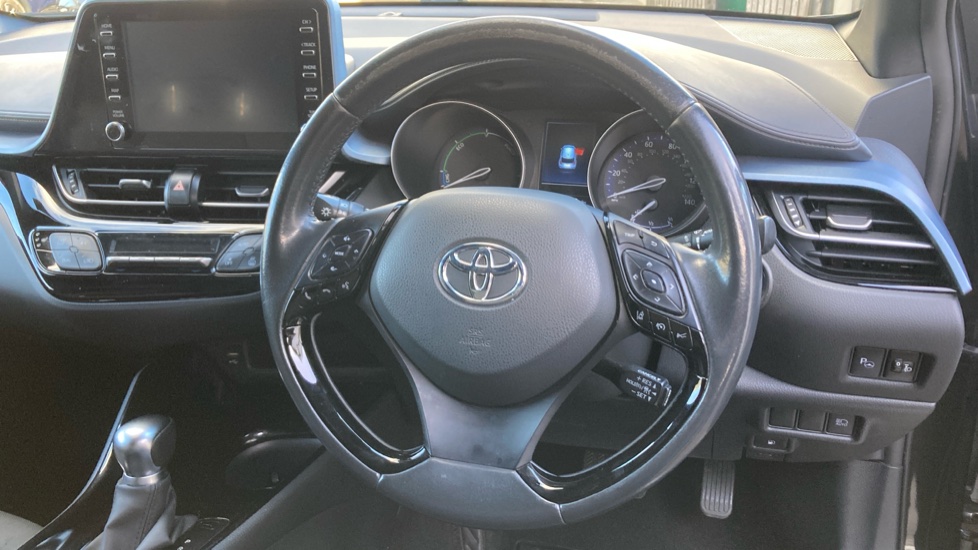 Toyota C-HR 2.0 Hybrid Design 5dr CVT Hybrid Hatchback - Image 10