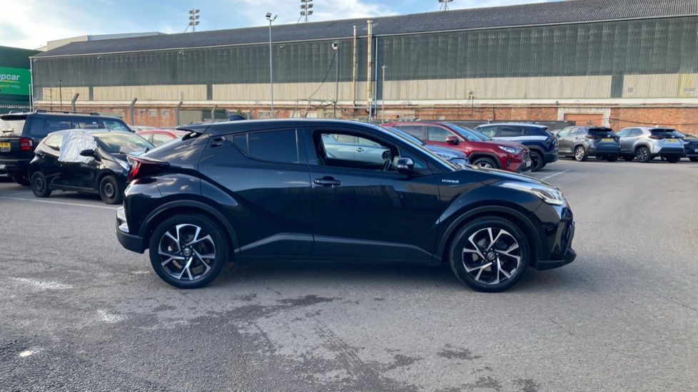 Toyota C-HR 2.0 Hybrid Design 5dr CVT Hybrid Hatchback - Image 23