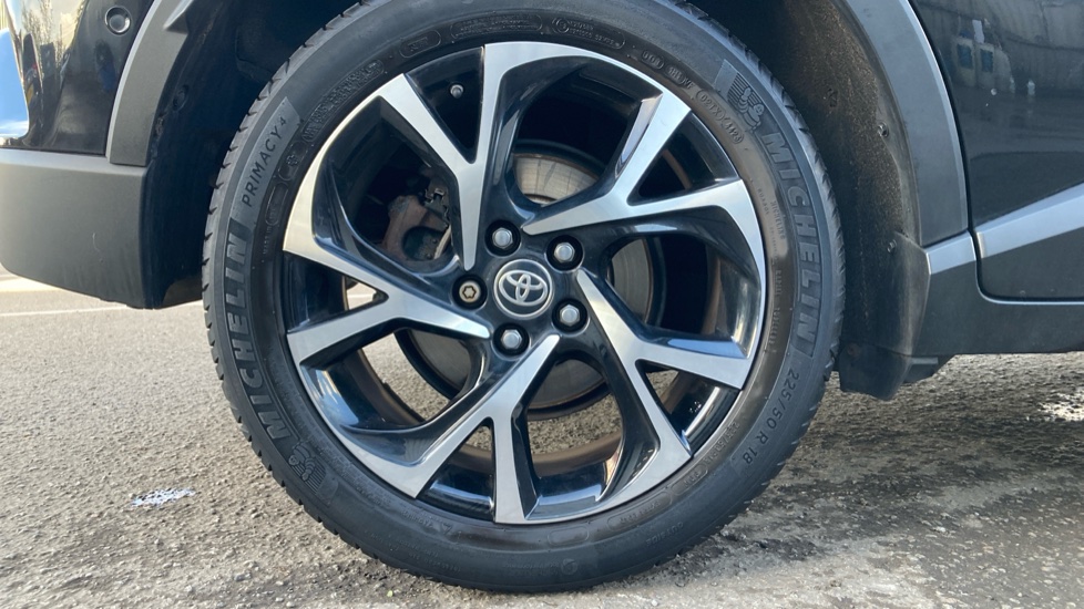 Toyota C-HR 2.0 Hybrid Design 5dr CVT Hybrid Hatchback - Image 25