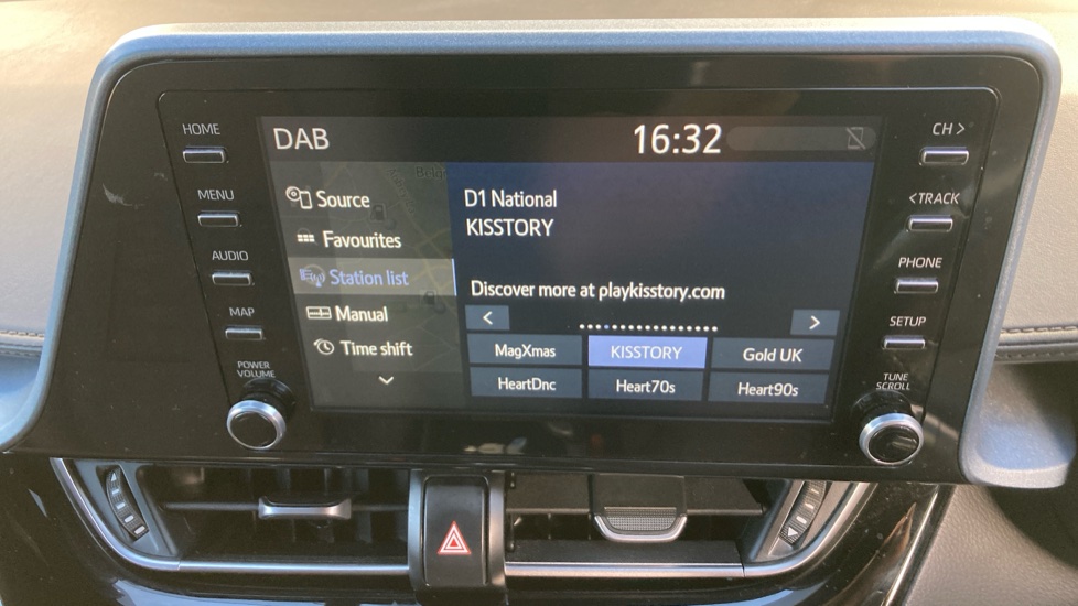 Toyota C-HR 2.0 Hybrid Design 5dr CVT Hybrid Hatchback - Image 36