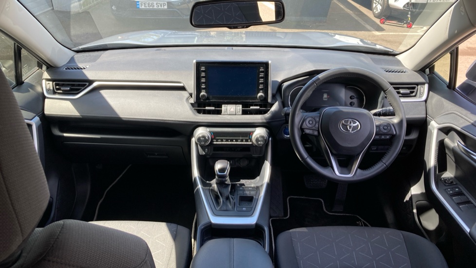 Toyota RAV4 2.5 VVT-i Hybrid Design 5dr CVT 2WD Hybrid Estate - Image 6