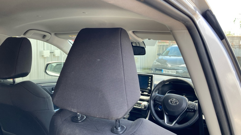 Toyota RAV4 2.5 VVT-i Hybrid Design 5dr CVT 2WD Hybrid Estate - Image 19