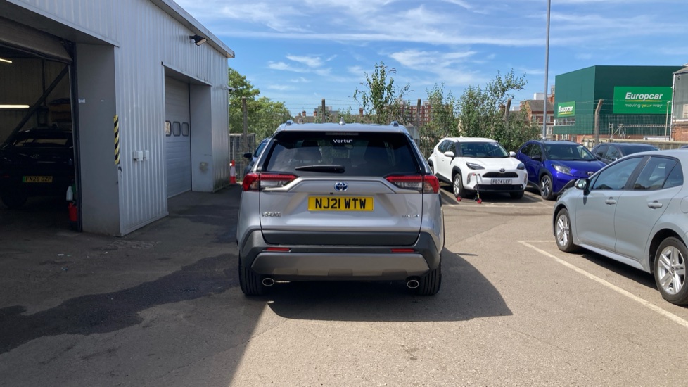 Toyota RAV4 2.5 VVT-i Hybrid Design 5dr CVT 2WD Hybrid Estate - Image 26